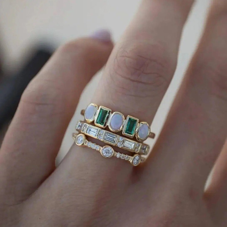 Bona - Ring with shiny stones